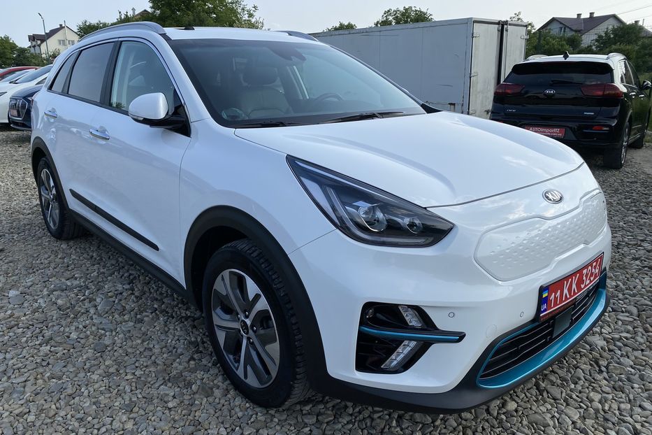 Продам Kia Niro 64 kWh Макс. комплектація Люк 2021 года в Львове
