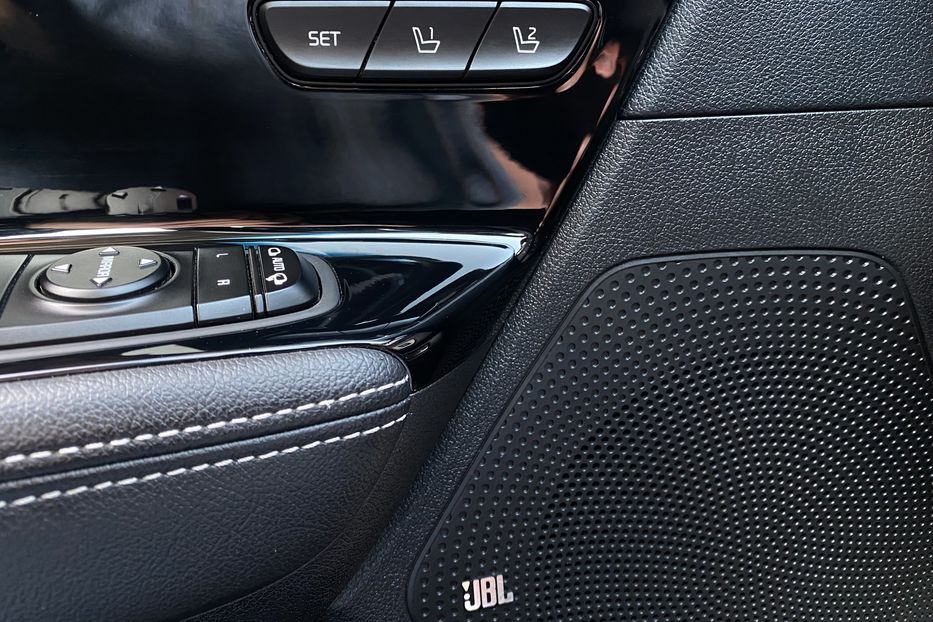 Продам Kia Niro 64 kWh Макс. комплектація Люк 2021 года в Львове