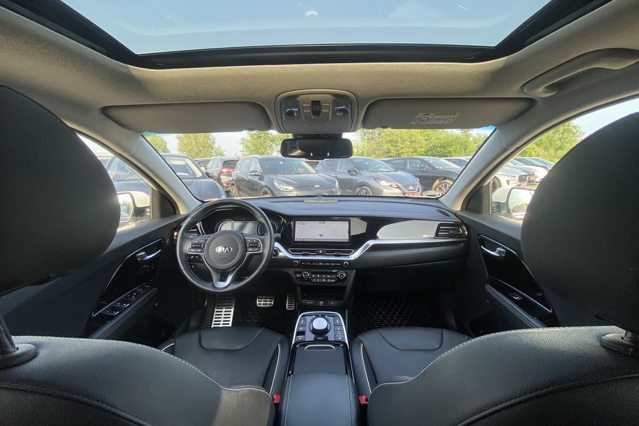 Продам Kia Niro 64 kWh Макс. комплектація Люк 2021 года в Львове