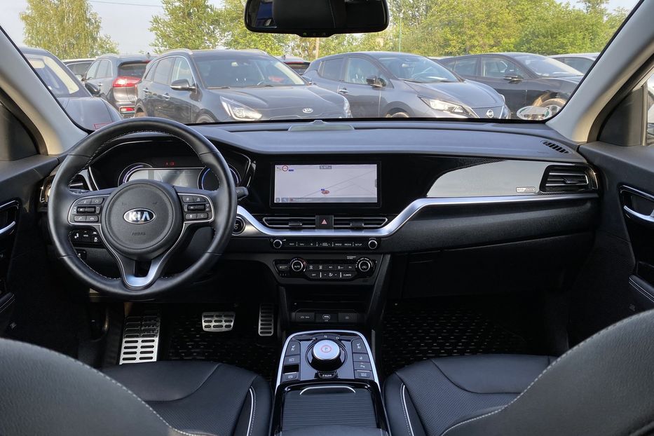 Продам Kia Niro 64 kWh Макс. комплектація Люк 2021 года в Львове