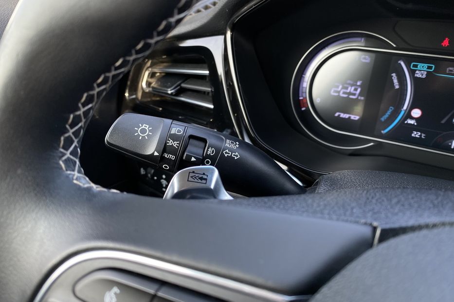 Продам Kia Niro 64 kWh Макс. комплектація Люк 2021 года в Львове
