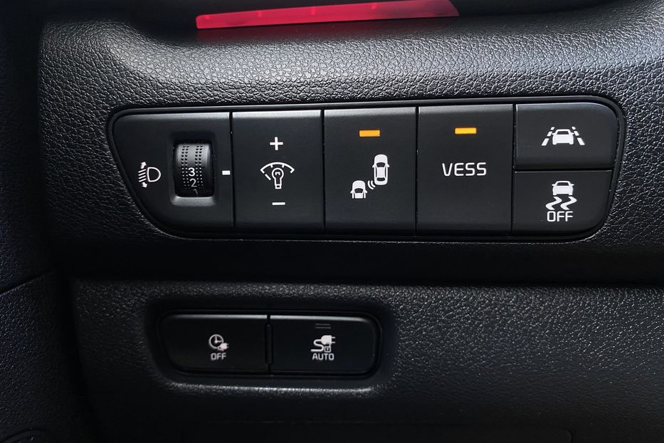 Продам Kia Niro 64 kWh Макс. комплектація Люк 2021 года в Львове