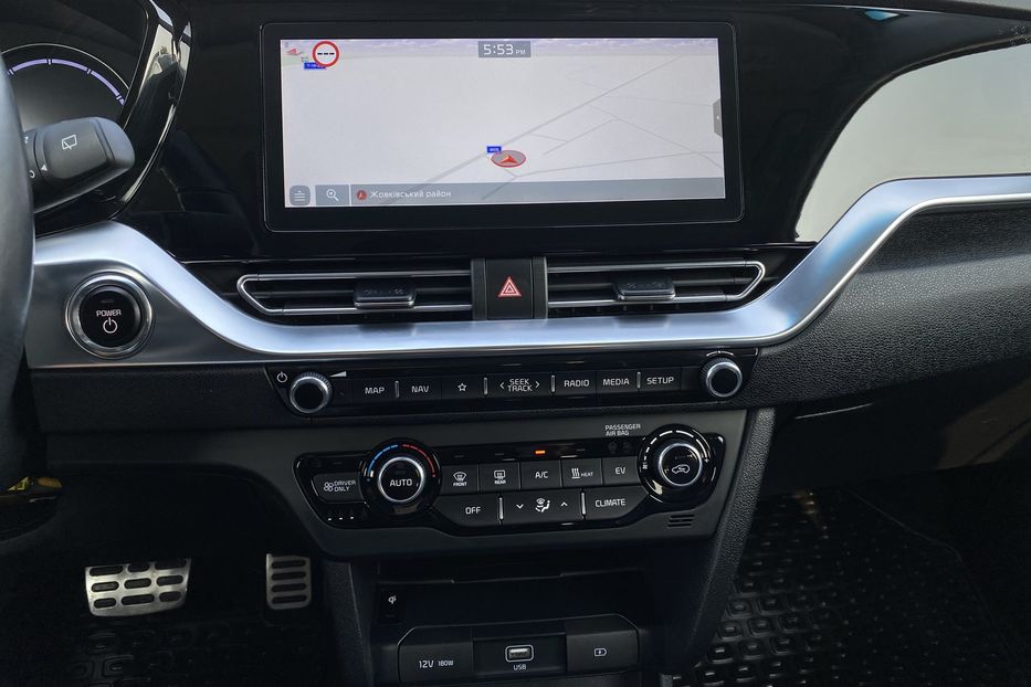 Продам Kia Niro 64 kWh Макс. комплектація Люк 2021 года в Львове
