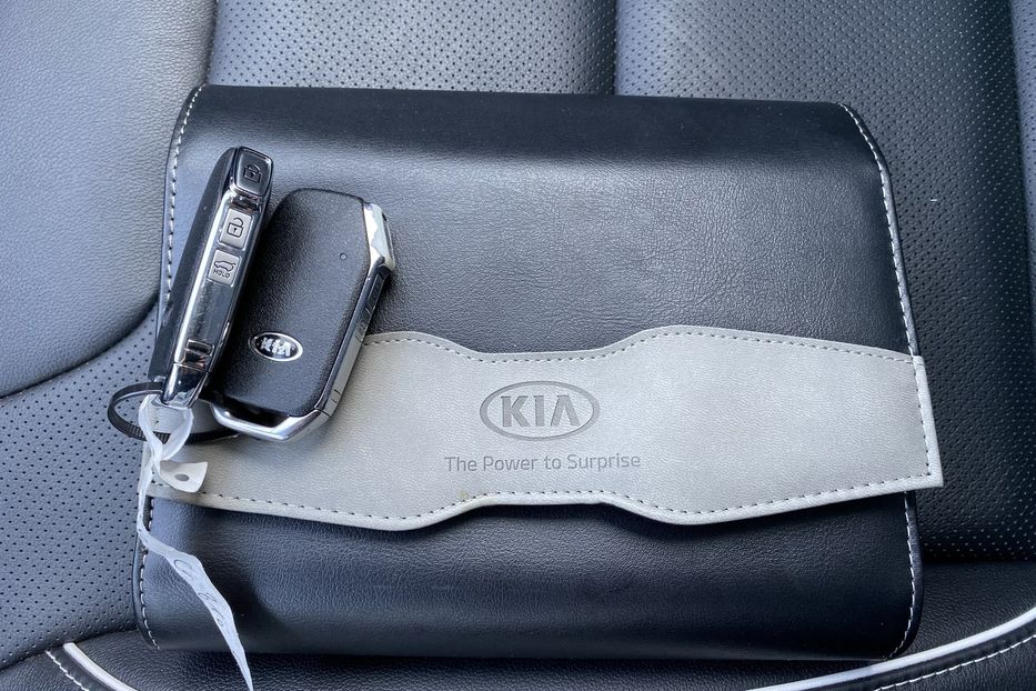 Продам Kia Niro 64 kWh Макс. комплектація Люк 2021 года в Львове