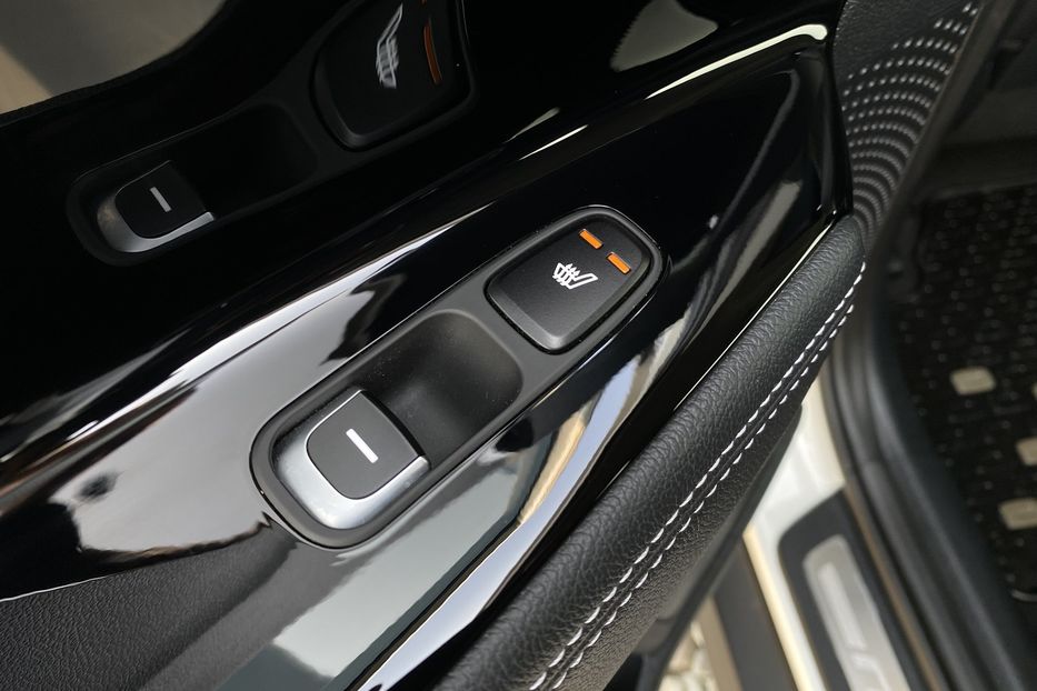 Продам Kia Niro 64 kWh Макс. комплектація Люк 2021 года в Львове