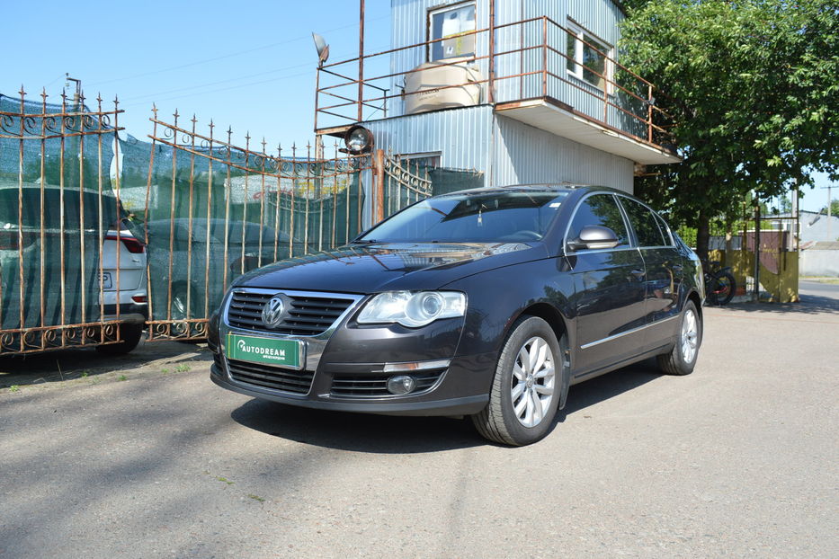 Продам Volkswagen Passat B6 Official 2008 года в Одессе