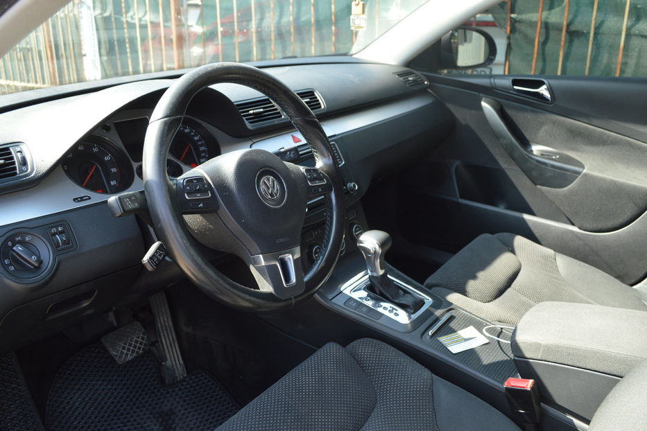 Продам Volkswagen Passat B6 Official 2008 года в Одессе