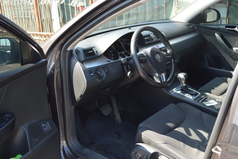 Продам Volkswagen Passat B6 Official 2008 года в Одессе