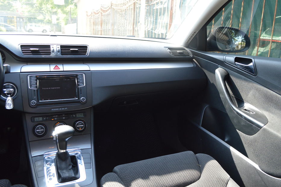 Продам Volkswagen Passat B6 Official 2008 года в Одессе