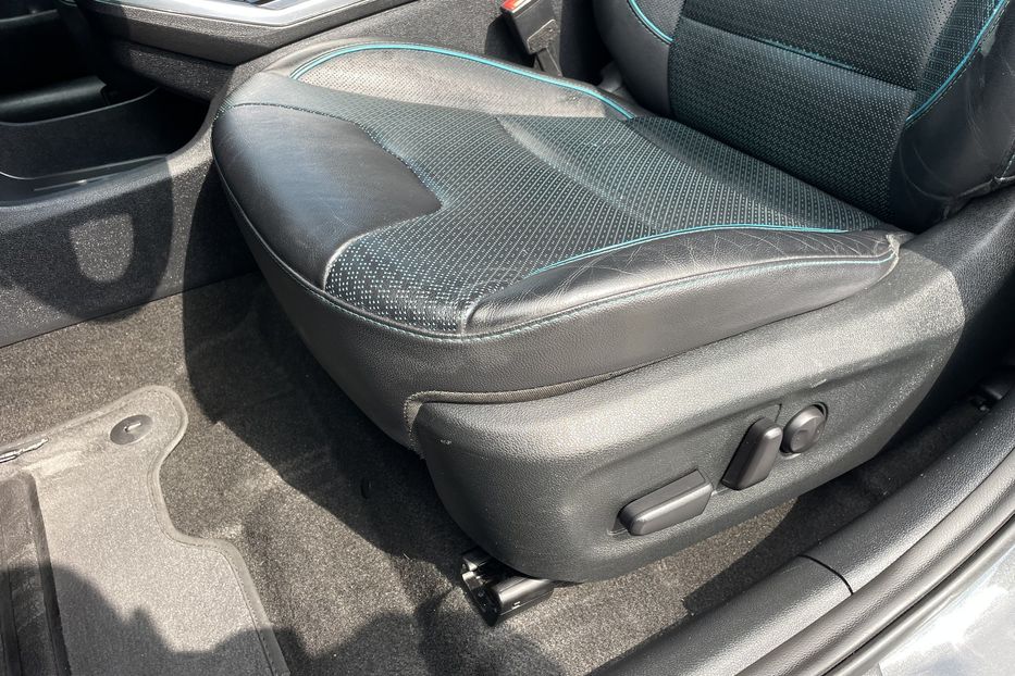 Продам Kia Niro 64 kw PREMIUM  2021 года в Львове