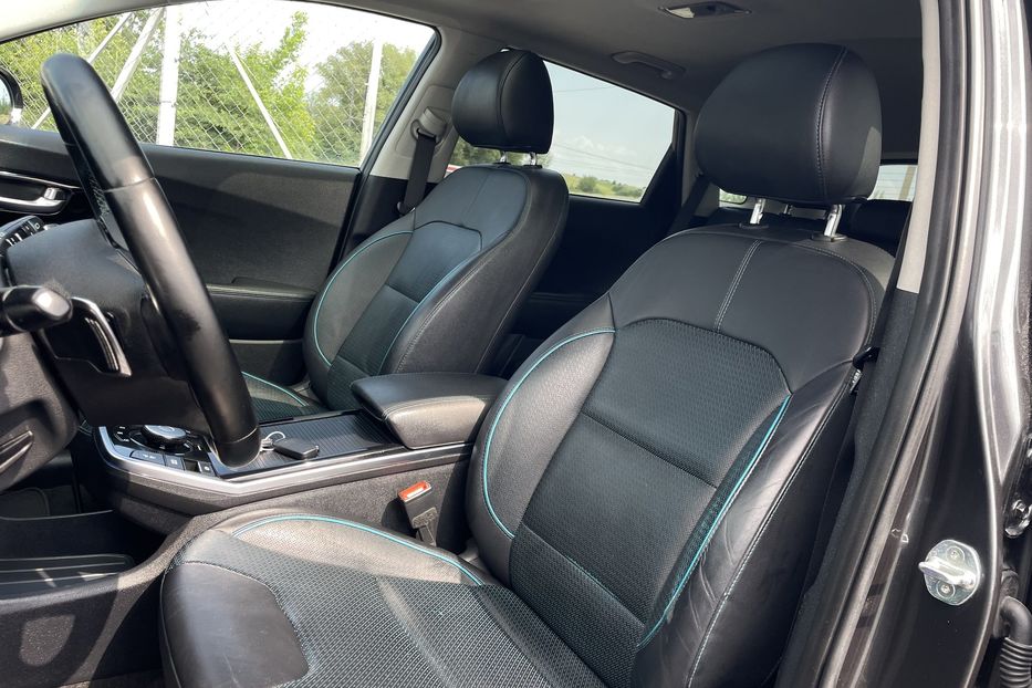 Продам Kia Niro 64 kw PREMIUM  2021 года в Львове