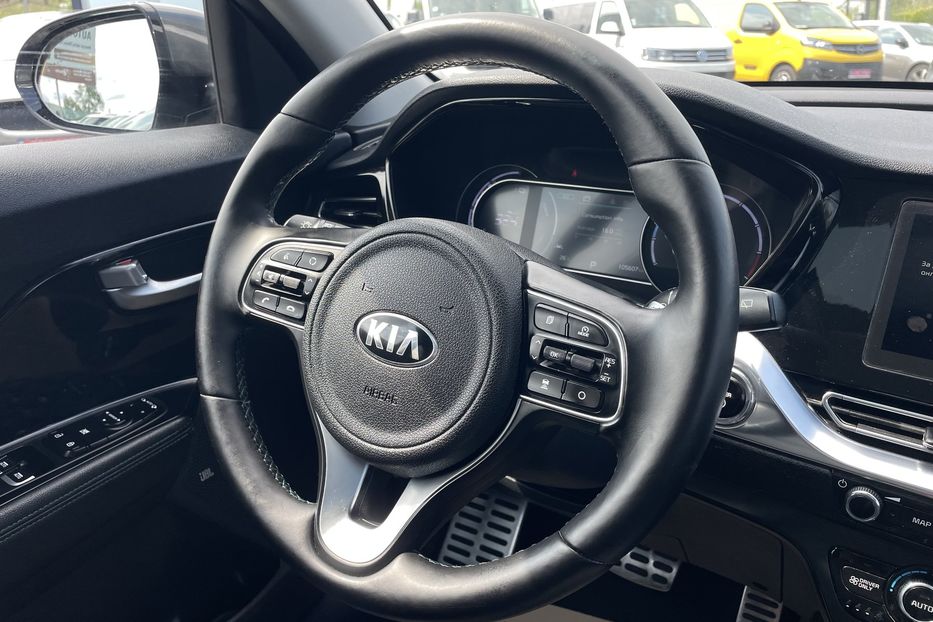 Продам Kia Niro 64 kw PREMIUM  2021 года в Львове