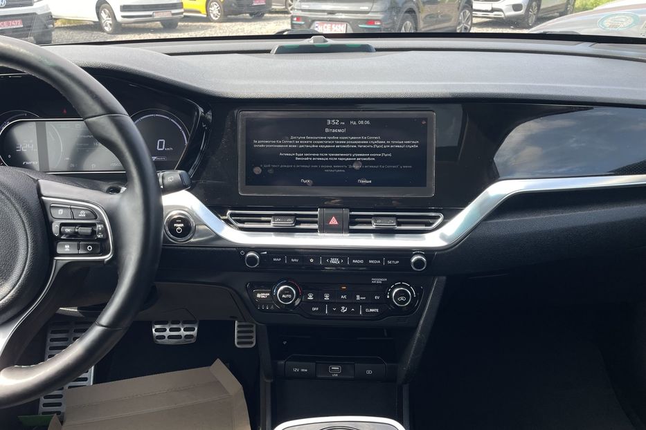 Продам Kia Niro 64 kw PREMIUM  2021 года в Львове