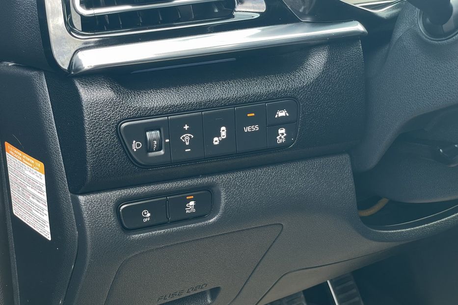 Продам Kia Niro 64 kw PREMIUM  2021 года в Львове