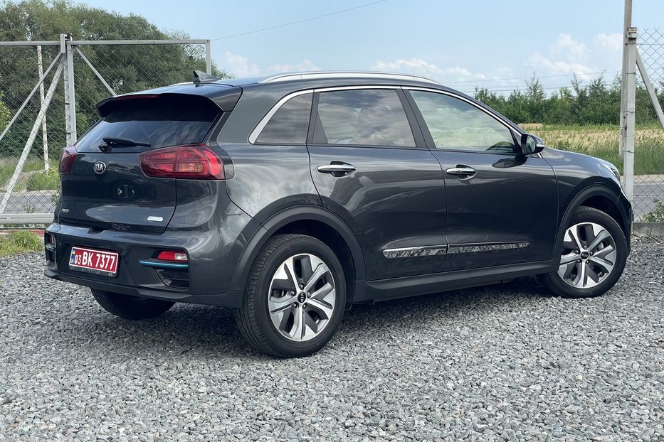 Продам Kia Niro 64 kw PREMIUM  2021 года в Львове