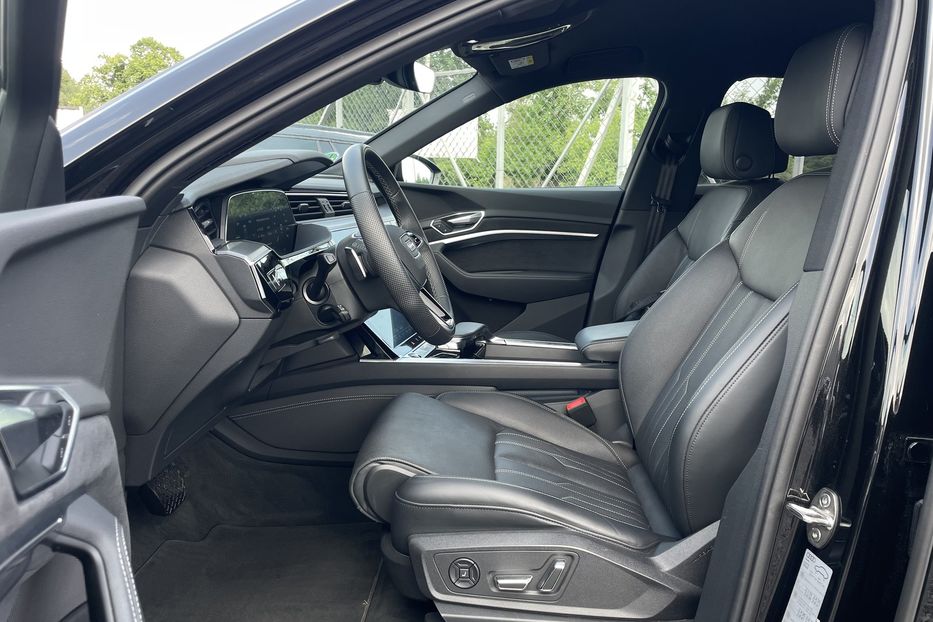 Продам Audi E-Tron 55 quattro 2021 года в Львове