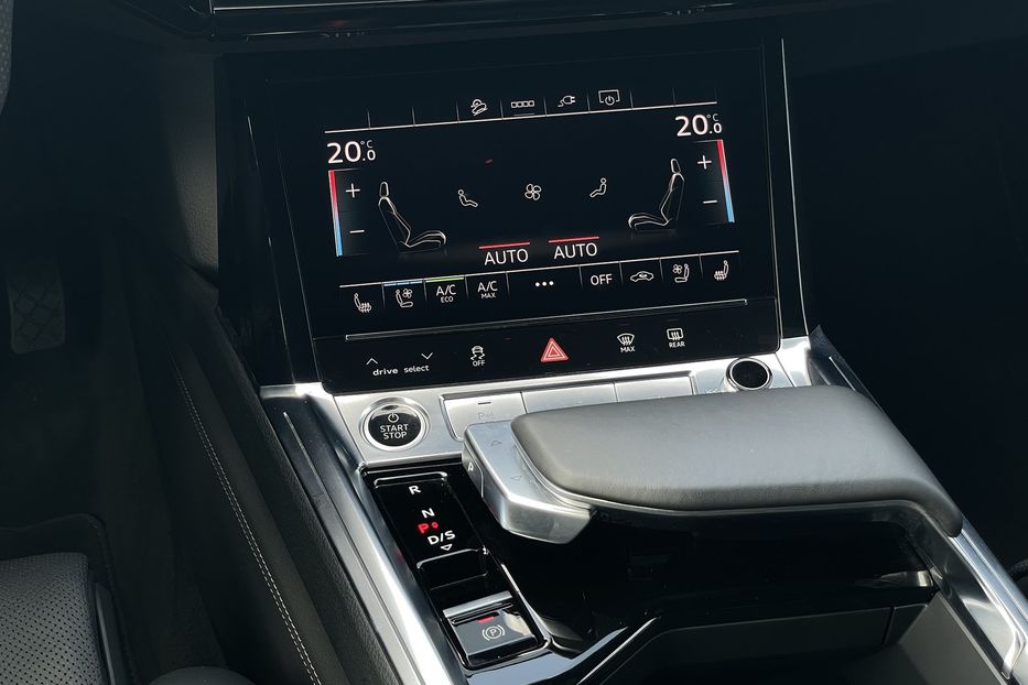 Продам Audi E-Tron 55 quattro 2021 года в Львове