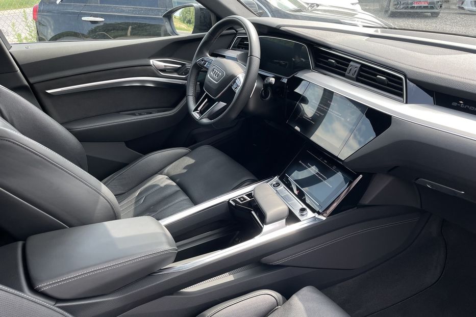 Продам Audi E-Tron 55 quattro 2021 года в Львове