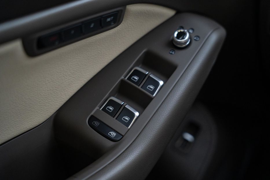 Продам Audi Q5 Premium Plus 2015 года в Черновцах
