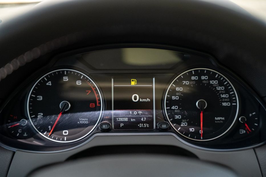 Продам Audi Q5 Premium Plus 2015 года в Черновцах