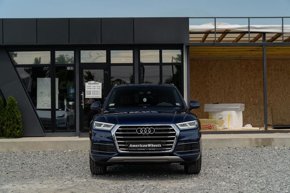 Продам Audi Q5 Premium Plus 2018 года в Черновцах