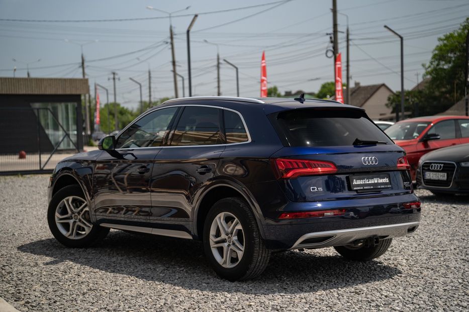 Продам Audi Q5 Premium Plus 2018 года в Черновцах