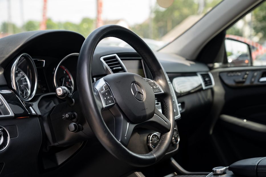 Продам Mercedes-Benz ML-Class 350 BlueTEC 4Matic 2012 года в Черновцах