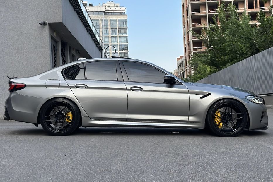 Продам BMW M5 2019 года в Киеве