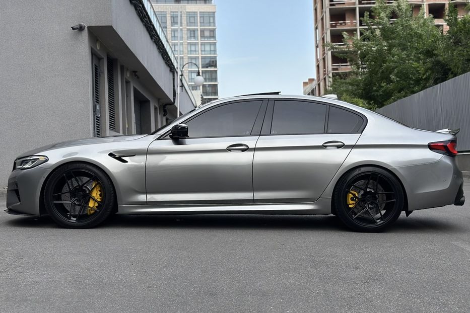 Продам BMW M5 2019 года в Киеве