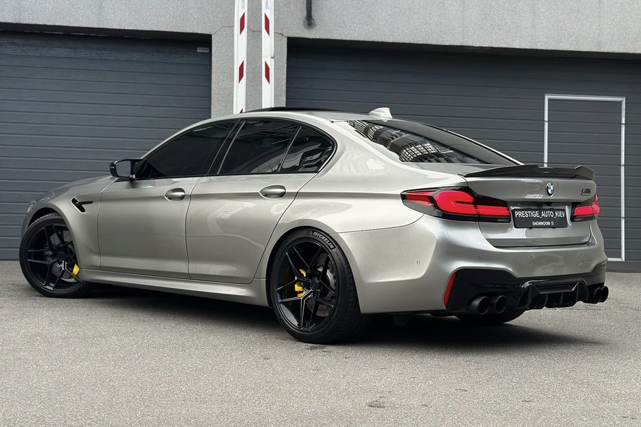 Продам BMW M5 2019 года в Киеве