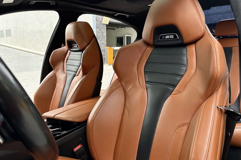 Продам BMW M5 2019 года в Киеве
