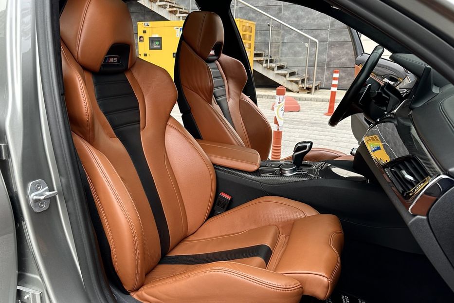 Продам BMW M5 2019 года в Киеве