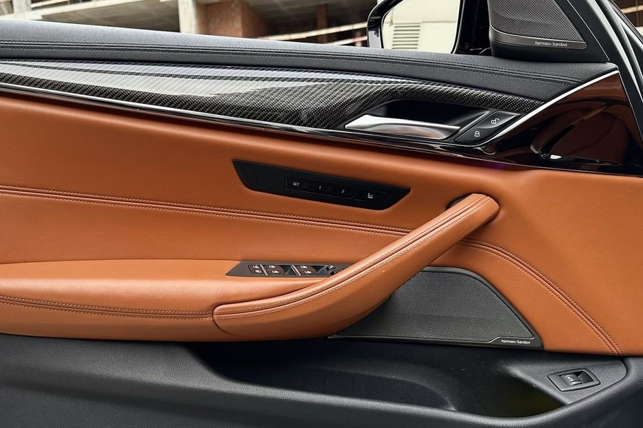 Продам BMW M5 2019 года в Киеве