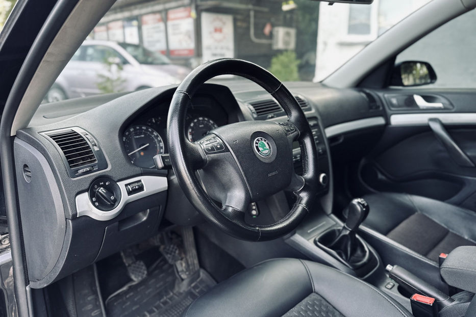 Продам Skoda Octavia A5 2006 года в Киеве