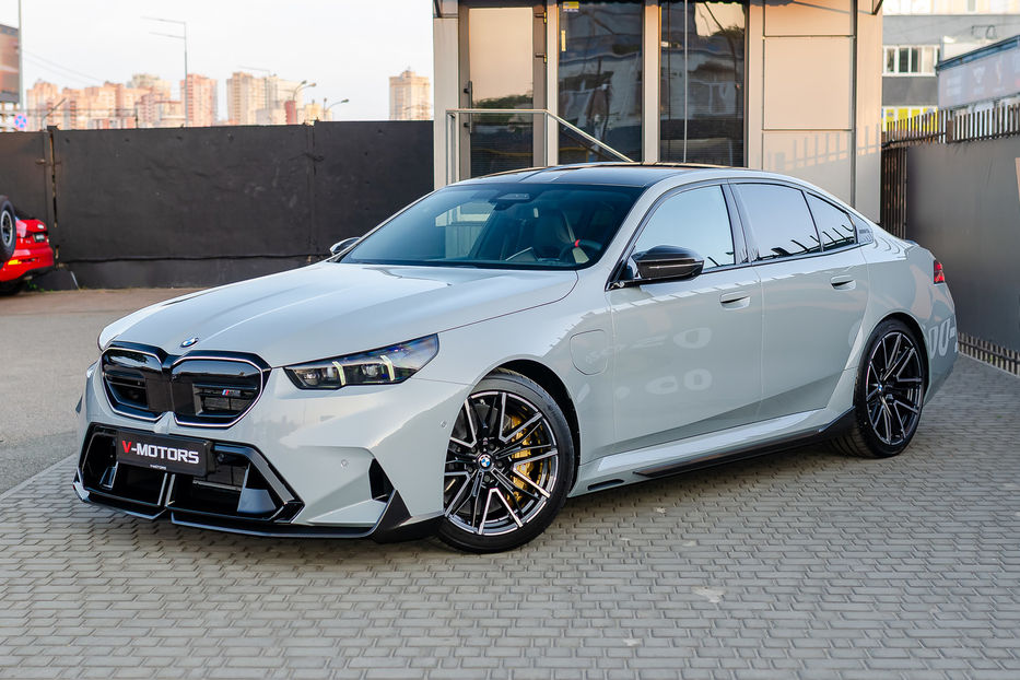 Продам BMW M5 Hybrid MXdrive 2025 года в Киеве