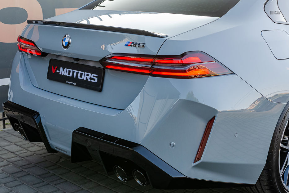 Продам BMW M5 Hybrid MXdrive 2025 года в Киеве
