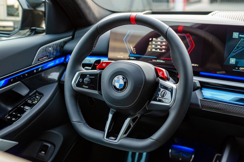 Продам BMW M5 Hybrid MXdrive 2025 года в Киеве