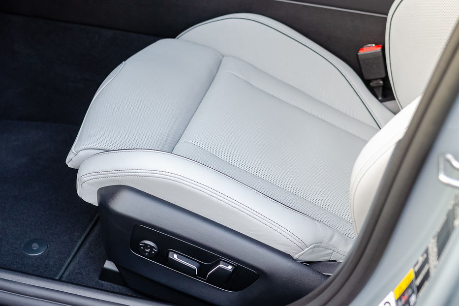 Продам BMW M5 Hybrid MXdrive 2025 года в Киеве