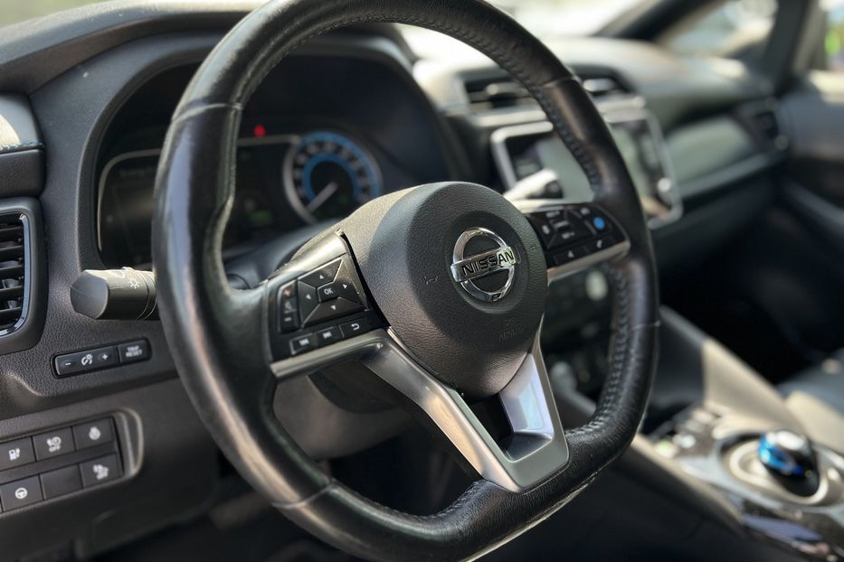 Продам Nissan Leaf 40kWh (KOMIS) 2020 года в г. Умань, Черкасская область