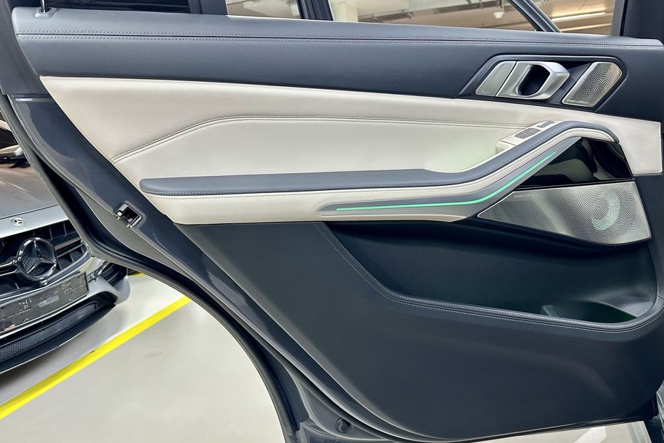 Продам BMW Alpina XB7 2022 года в Киеве