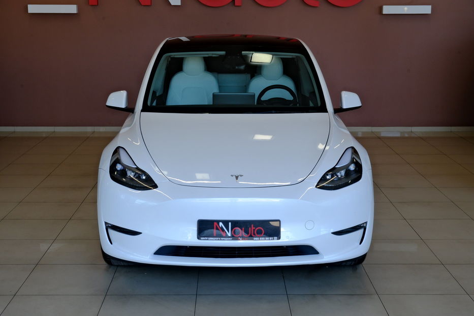 Продам Tesla Model Y 2023 года в Одессе