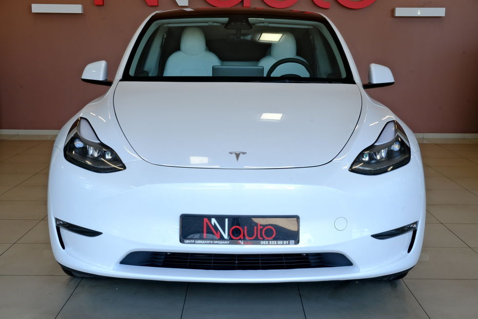 Продам Tesla Model Y 2023 года в Одессе