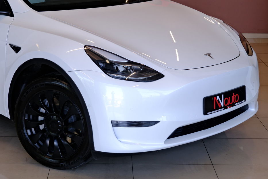 Продам Tesla Model Y 2023 года в Одессе