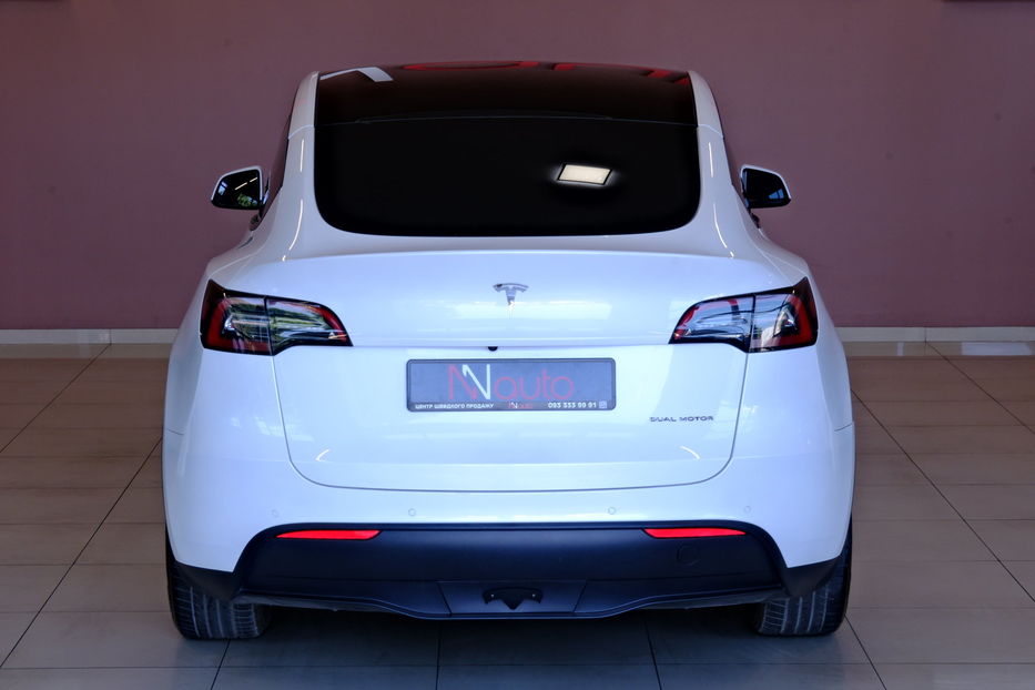 Продам Tesla Model Y 2023 года в Одессе