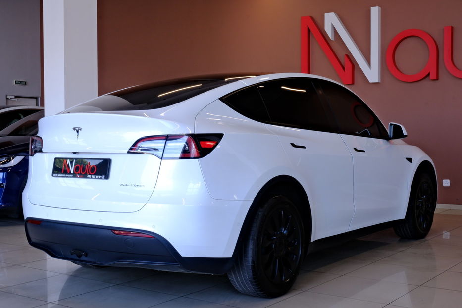 Продам Tesla Model Y 2023 года в Одессе