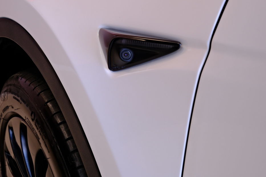 Продам Tesla Model Y 2023 года в Одессе