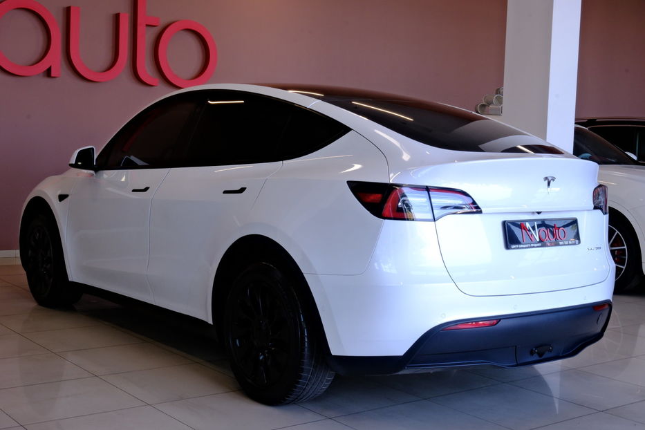 Продам Tesla Model Y 2023 года в Одессе