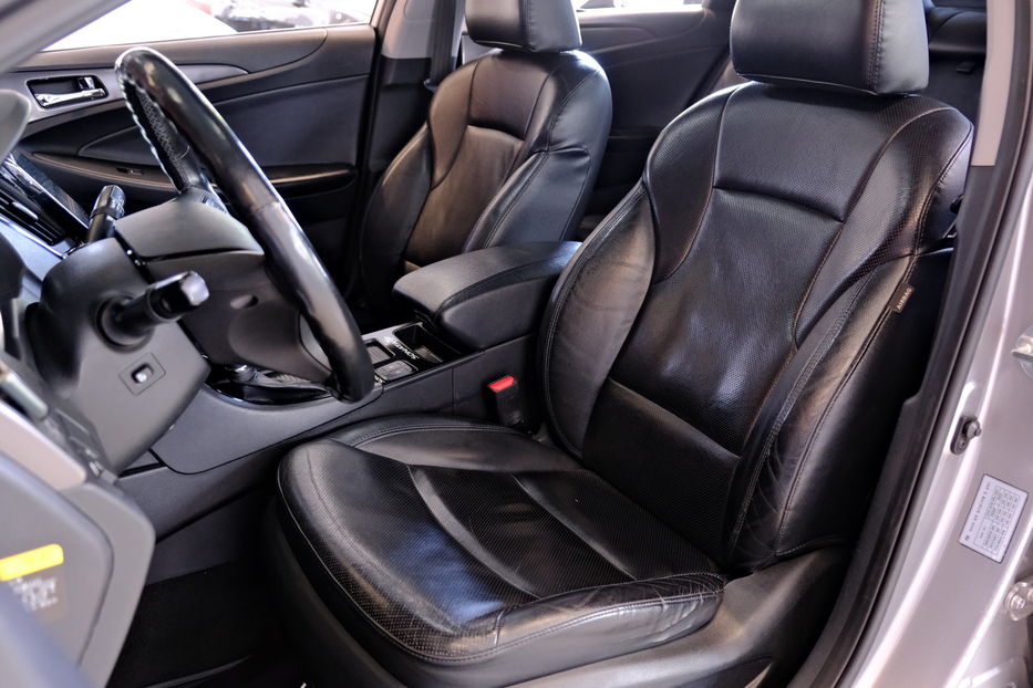 Продам Hyundai Sonata 2014 года в Одессе