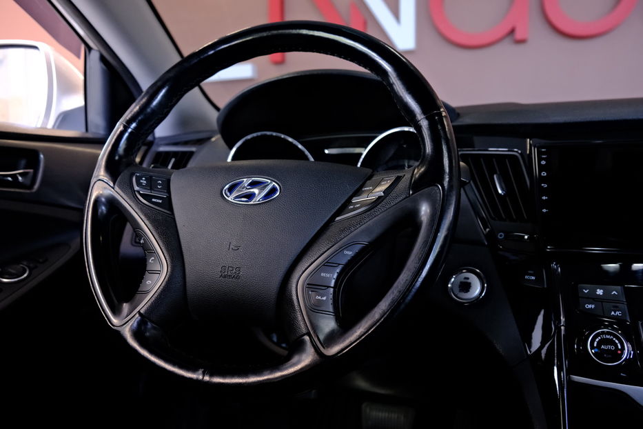 Продам Hyundai Sonata 2014 года в Одессе