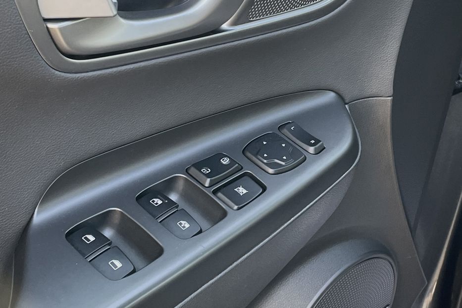 Продам Hyundai Kona 64квт  2019 года в Львове